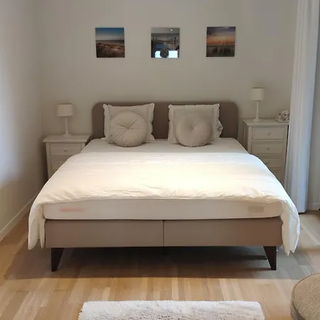 Apartment Zeezicht Vanop Het 6 De Verdiep *